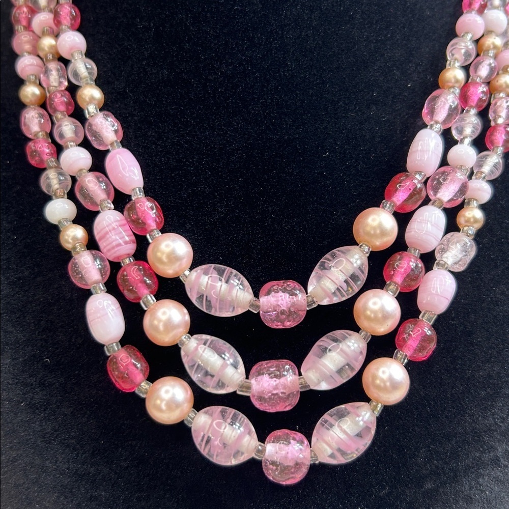 Vintage Japan Pink Glass and Champagne and Pink Faux Pearl Beaded Necklace - Picture 5 of 8